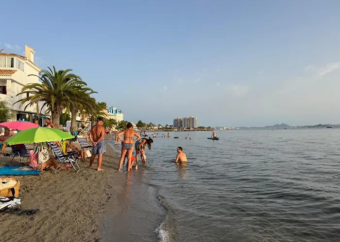 Punta Cormoran 公寓 *